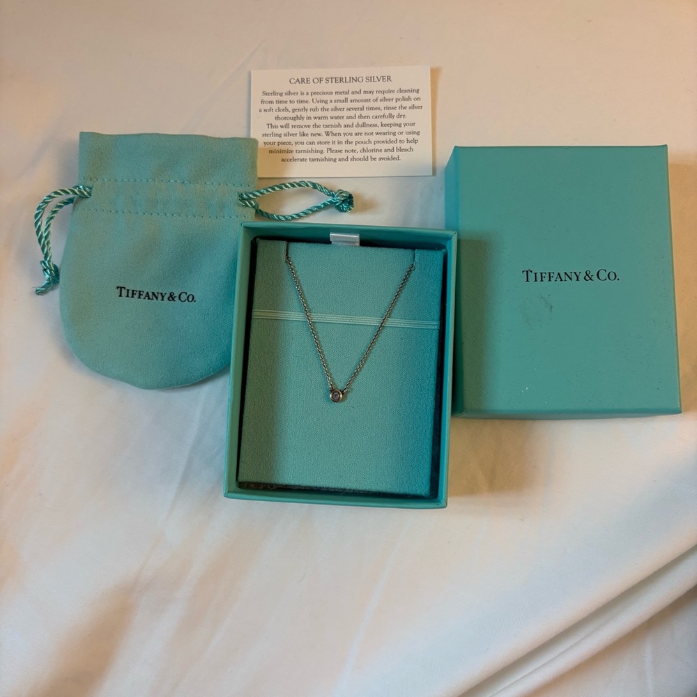 Tiffany and Co Elsa Peretti®
Color by the Yard Aquamarine Pendant